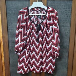 New Direction Woman Semi-Shear Chevron Patterned Top w/ 3/4 Length Sleeves